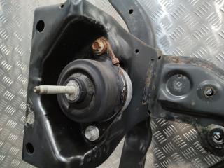 подушка крепления двигателя Ford Mustang 6 поколение S550 2016