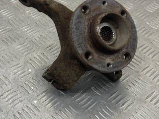 кулак поворотный правый Renault Logan 1 поколение (2004 - 2009)