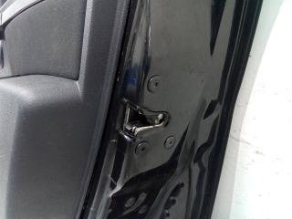 замок двери передней правой Dacia Duster 1 поколение 2011