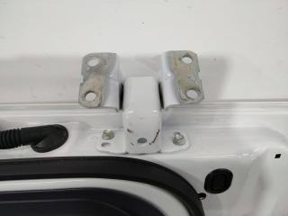 петля двери Isuzu Elf 6 поколение [2-й рестайлинг] 2022