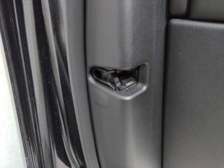 замок двери передней левой Land Rover Range Rover 4 поколение 2017