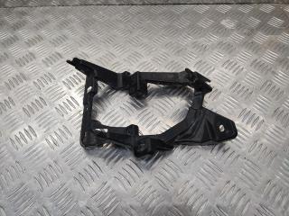 кронштейн (крепление) Toyota Land Cruiser 12 поколение J300 2021, 8148260130