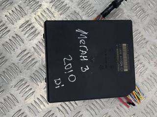 блок предохранителей Renault Megane 3 поколение 2010, 284B60008R