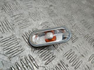 повторитель поворота на крыле Volkswagen Transporter T5 [рестайлинг] 2009, 7H0949117