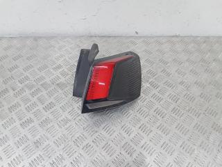 фонарь задний правый Peugeot 3008 2 поколение 2018, 9810477080