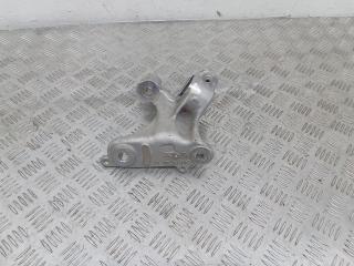 крепление стабилизатора / втулки стабилизатора Renault Megane 4 поколение 2018, 548512672R