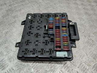 блок предохранителей Renault Midlum 1 поколение 2003, 5010516886