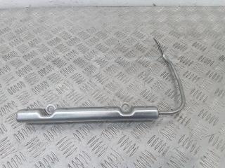 топливная рампа Toyota Yaris 3 поколение XP130 2012, 1.5 л., бензин