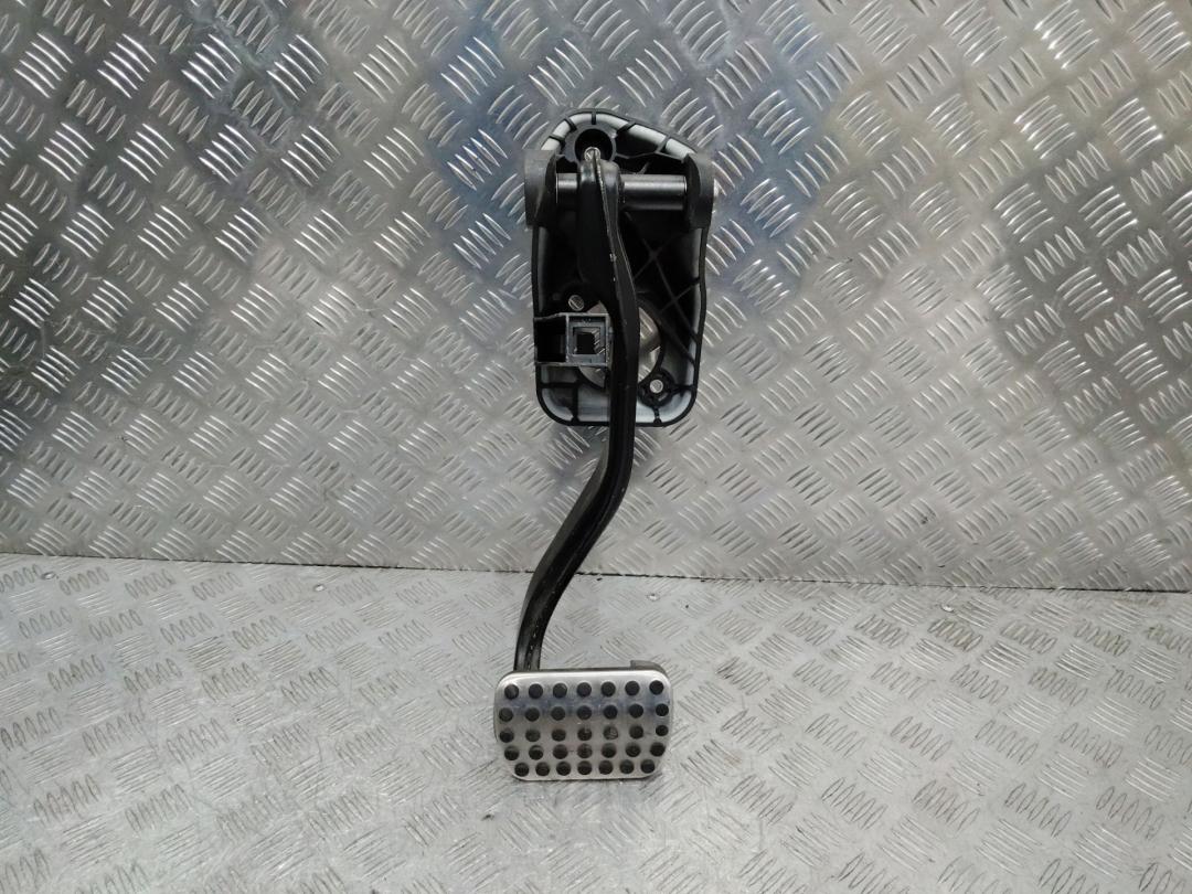 педаль тормоза Mercedes-Benz C-Класс W205/S205/C205 2017, A2052900800 - фото №1