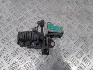 петля крышки багажника Mercedes-Benz C-Класс W205/S205/C205 2017, A2057580104