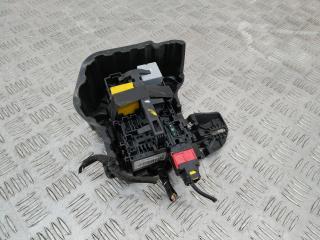 блок предохранителей Peugeot 208 1 поколение 2014, 9806192580