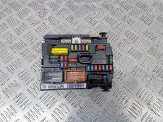 блок предохранителей Citroen C3 2 поколение 2011, 9667199680, R08