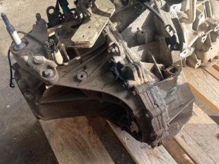 КПП механическая (МКПП) Dacia Duster 1 поколение [рестайлинг] 2017, 1.2 л., бензин, МКПП, 320100313R