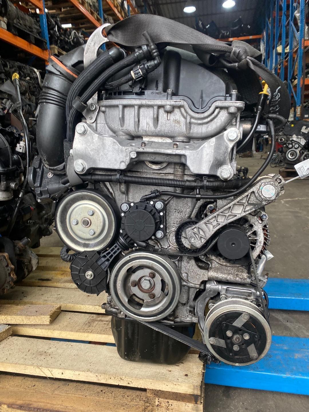 двигатель Mini Countryman 1 поколение, 1.6 л., N16 B16 A, бензин, EP6, EP6C, 5FS, 5F01 - фото №1