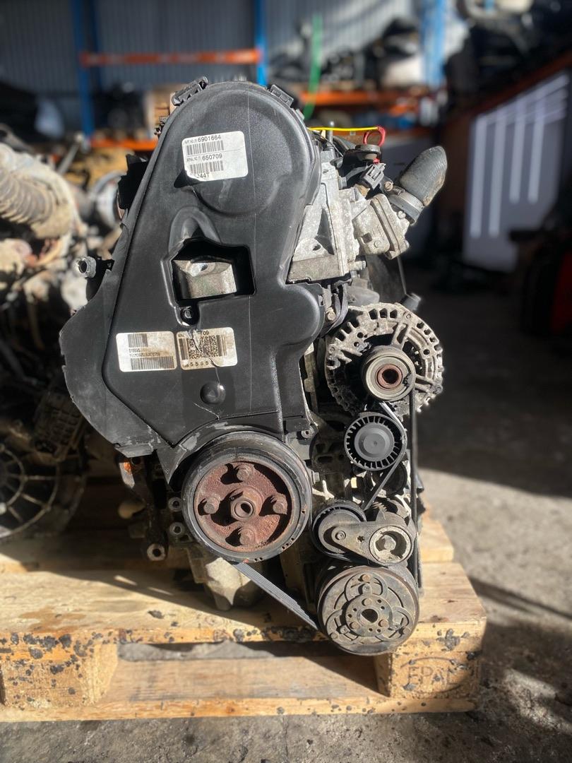 двигатель Volvo S80 2 поколение (2006 - 2010), 2.4 л., D 5244 T13, дизель, D5244T13 - фото №1