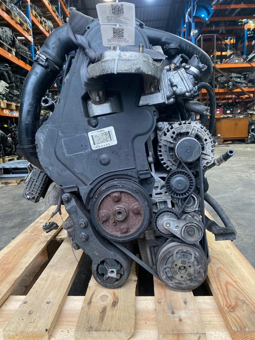 двигатель Volvo S40 2 поколение (2004 - 2007), 2.4 л., D 5244 T8, дизель, D5244T8 - фото №1