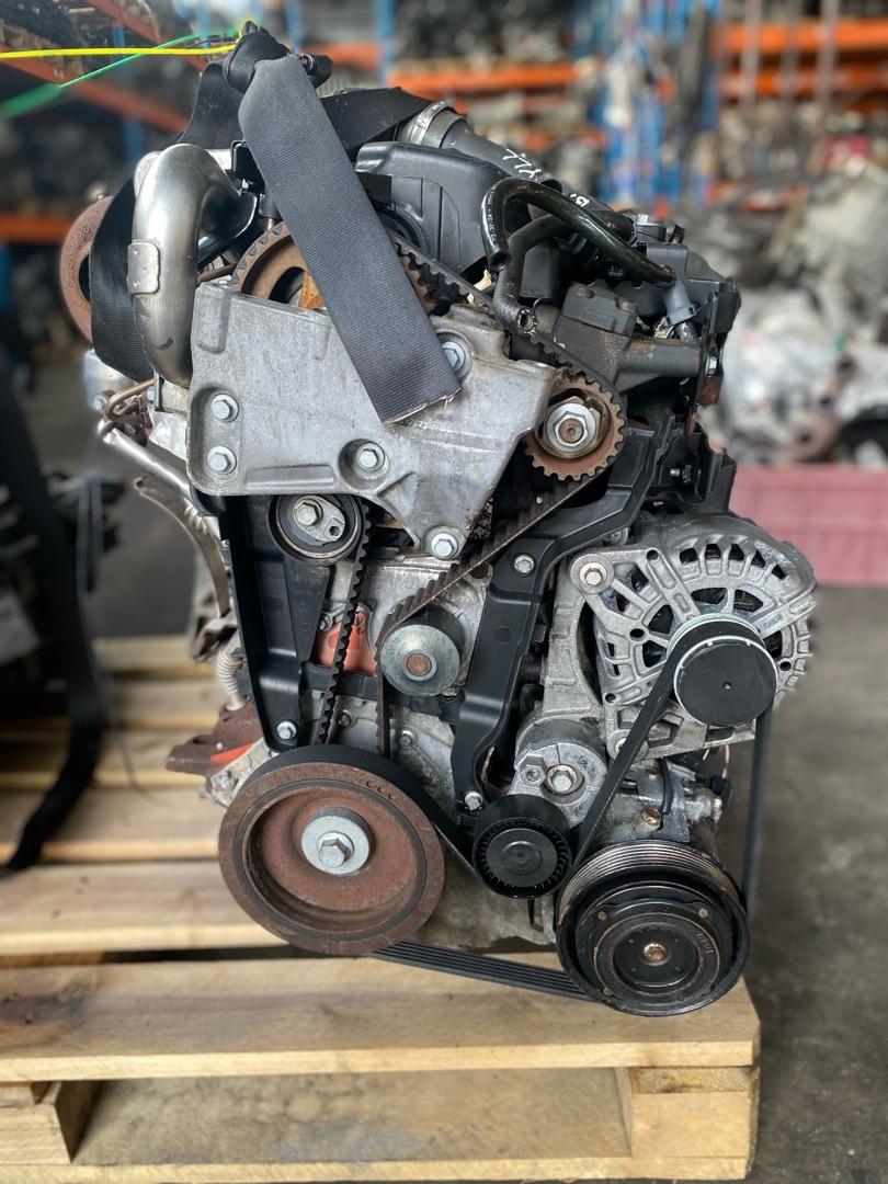 двигатель Renault Scenic 3 поколение (2009 - 2012), 1.5 л., K9K 636, дизель, K9K636, K9K - фото №1