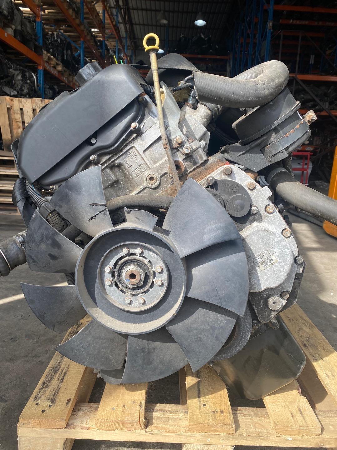 двигатель IVECO Daily 3 поколение 2006, 3.0 л., F1CE0481A, дизель, МКПП, F1CE0481A - фото №1