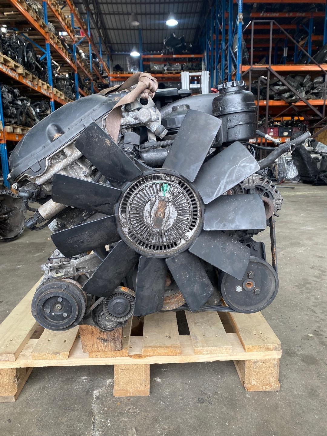 двигатель BMW 6 серия E63/E64 (2003 - 2007), 3.0 л., M54 B30 (306S3), бензин, 306S3, M54B30 - фото №1