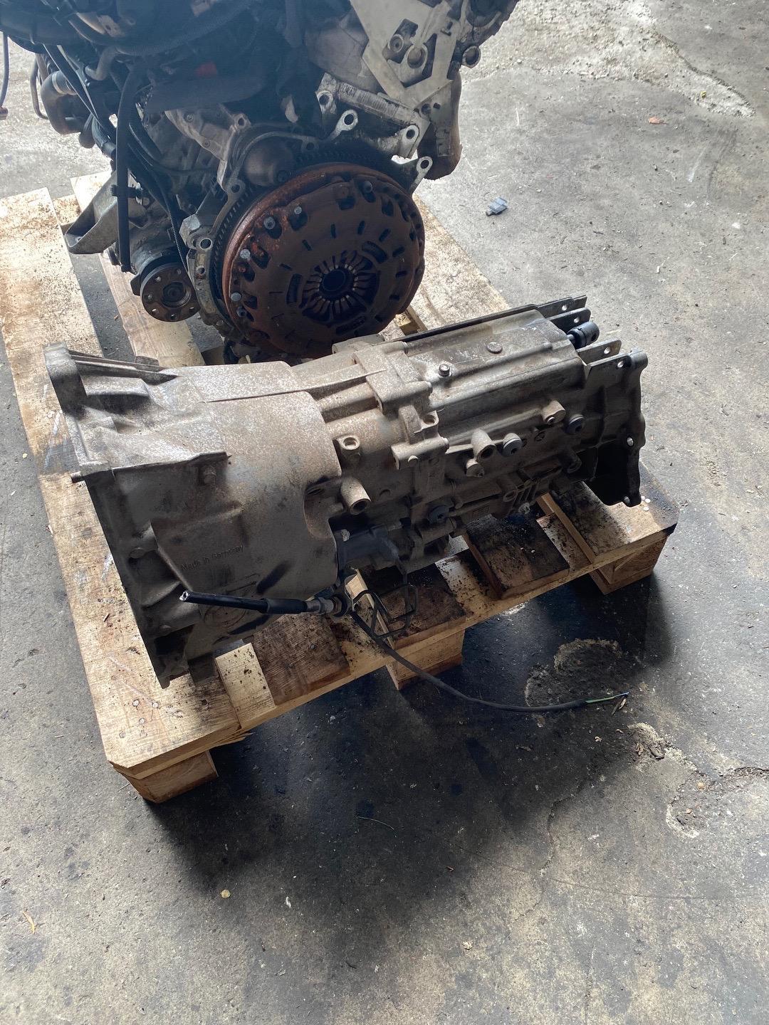 КПП механическая (МКПП) BMW X3 E83 2004, 2.5 л., бензин, МКПП, 23007562732, 7562732, 7523984, 23007523984, GS6X37BZ - фото №1