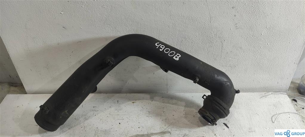 патрубок (трубопровод, шланг) Volkswagen Passat B6 2007, 1.9 л., TDi, дизель, седан, 1K0129654AD, 1K0129654AA - фото №1