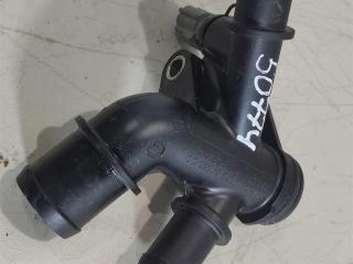 фланец (тройник) системы охлаждения Ford Kuga 2 поколение [рестайлинг] 2017, 1.5 л., бензин, внедорожник 5 дв., DS7G8K556CC, .