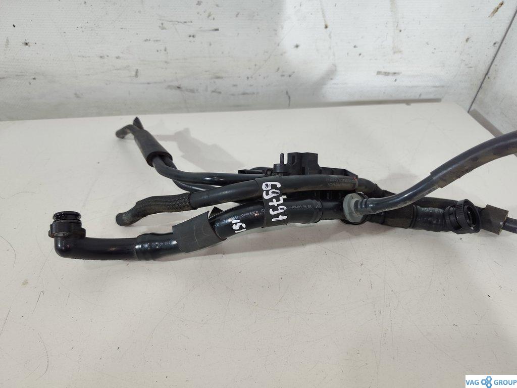 патрубок (трубопровод, шланг) Volkswagen Passat B6 2007, 1.4 л., бензин, универсал, 03C103175D, 03C103175K, 03C103175L - фото №1