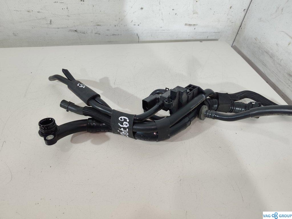 патрубок (трубопровод, шланг) Volkswagen Passat B6 2007, 1.4 л., бензин, универсал, 03C103175D, 03C103175K, 03C103175L - фото №1