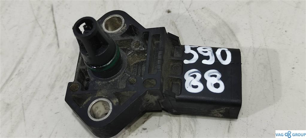 датчик абсолютного давления Volkswagen Passat B7 2013, 2.0 л., TDi, дизель, седан, 03G906051E, 1K0145770AE - фото №1