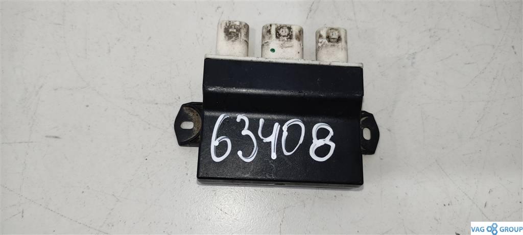 блок управления крышкой багажника Mercedes-Benz E-Класс W213/S213/C238/A238 2018, бензин, седан, ., A2389053301 - фото №1