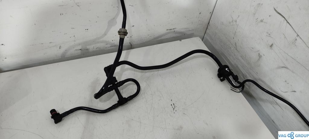 трубка вакуумная Volvo S60 2 поколение 2011, 1.6 л., бензин, седан, BG9N9E963BE, BG9N9E963AD, BG9N9E963EE - фото №1