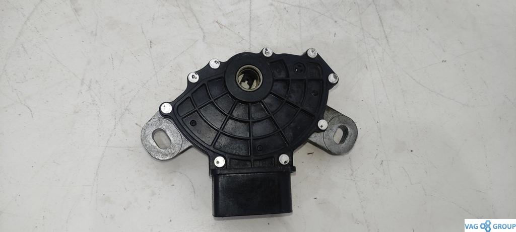 селектор АКПП Volkswagen Touareg 1 поколение 2005, бензин, 09D919823A, .