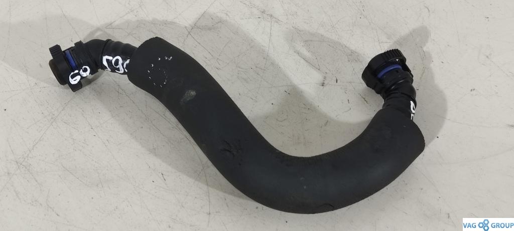 патрубок (трубопровод, шланг) Volkswagen Passat B7 2013, 2.0 л., бензин, седан, 06J103221A, . - фото №1