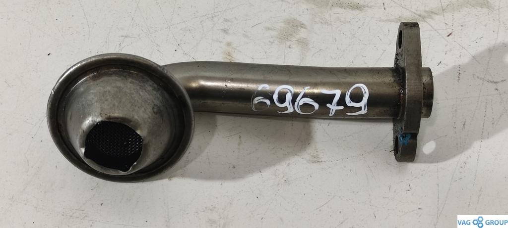 маслозаборник Volkswagen Passat B6 2009, 2.0 л., TDi, дизель, седан, 038115251B, 038115251F - фото №1