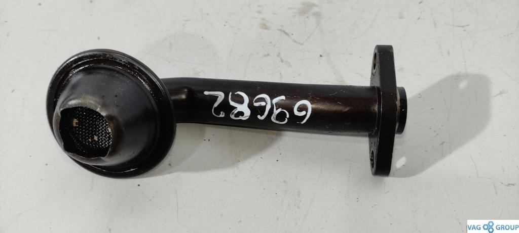 маслозаборник Volkswagen Passat B6 2009, 2.0 л., TDi, дизель, седан, 038115251B, 038115251F - фото №1