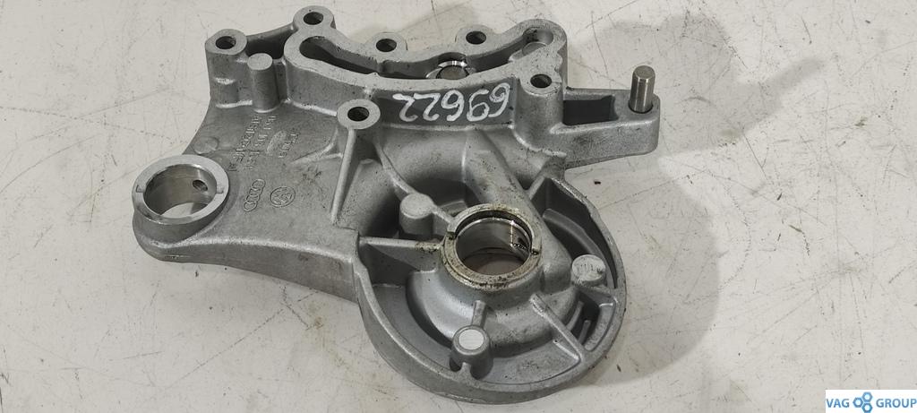 Опорный кронштейн распредвалов Volkswagen Passat B7 2013, 2.0 л., бензин, седан, 06J103166A, 8124000114 - фото №1