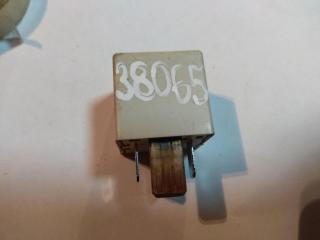 реле (прочие) Volkswagen Touareg 2 поколение 2012, 2.0 л., бензин, седан, 4H0951253, 8E0951253