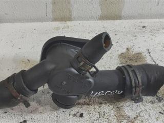 фланец (тройник) системы охлаждения Volkswagen Polo 3 поколение [рестайлинг] 2000, 1.6 л., бензин, хетчбэк 5 дв., 06A121133D, 06A121132