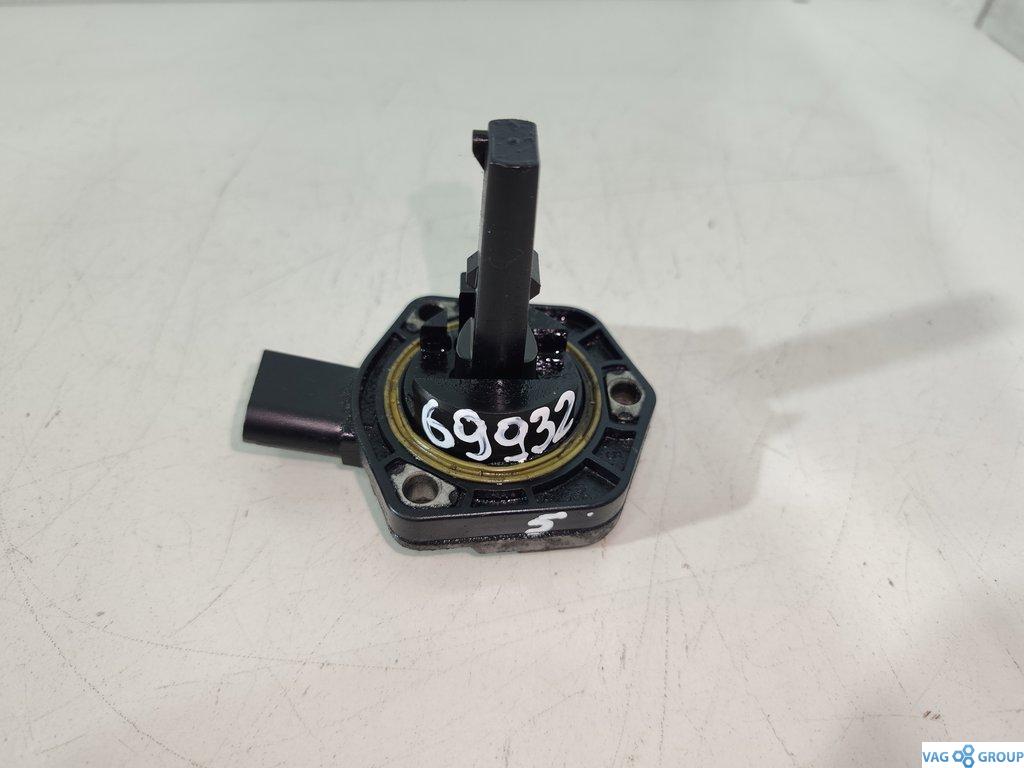 датчик уровня масла Volkswagen Transporter T5 2006, 2.5 л., TDi, дизель, микроавтобус, 1J0907660B, . - фото №1