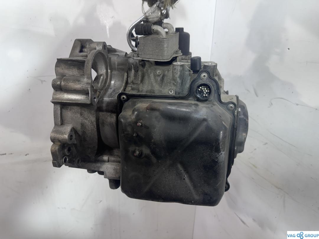 КПП автоматическая (АКПП) Volkswagen Golf 6 поколение 2011, 2.0 л., TDi, дизель, седан, KDA, LQT, HQN, LTE, MFL, PBF, HXS, HQL, KMX, KCU, HXU, LRA, HLH, KPQ, HXY, KPW, JPJ, GPU, GYM, GYN, HBP, HFQ, HJQ, HLE, HLF, HQF, HTB, KMW, KPS, KPU, KQC, LQV, LTD, MFM, MSU, MSV, NJK, NLP, PPY, DQ250, GKF, GPQ, GPV, GSS, GYP, GYQ, GYR, HJP, HQG, HQH, HQM, HQQ, HXT, HYC, HZJ, JPK, JPL, JPQ, KCV, KCW, KMY, KMZ, KNE, KPT, KQX, KXD, LQS, LQW, LRT, LTF, LTG, LTM, MLX, MMB, NJJ, PBE, PPX, KLN, KND - фото №1