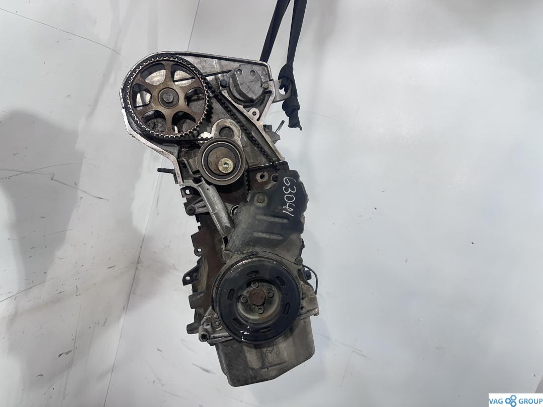 двигатель Audi A4 B7 2004, 1.8 л., бензин, седан, AWT, AWM, AMB, AWC, AUG, AVJ, APX, BFB, BAM, AJH, AUQ, BEX, AWP - фото №1