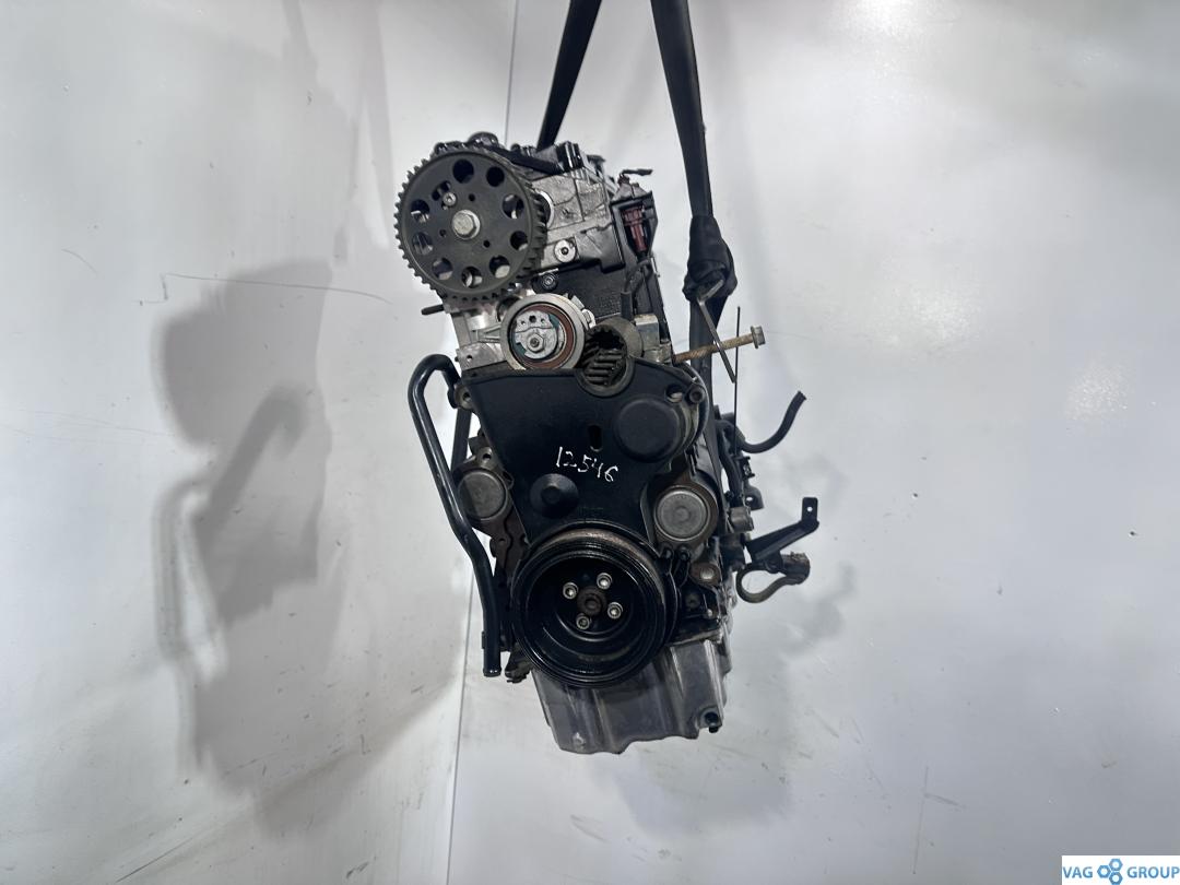 двигатель Volkswagen Golf 7 поколение 2014, 2.0 л., TDi, дизель, седан, CRL, DFC, DFG, DDA, DFE - фото №1