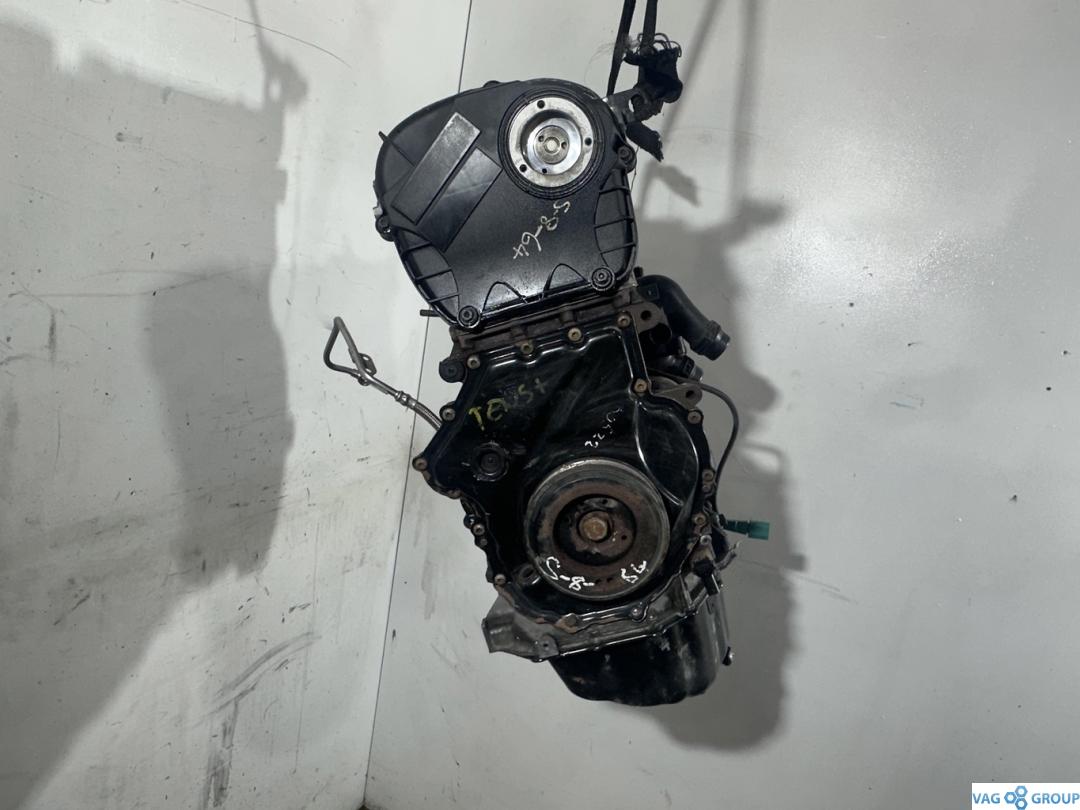 двигатель Audi Q5 8R 2010, 2.0 л., TSI, бензин, седан, CDN, CAE - фото №1
