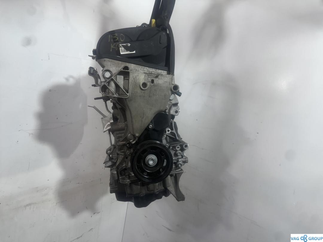 двигатель Skoda Octavia 3 поколение (A7) 2015, 1.4 л., бензин, CPW, 04E103475BT - фото №1