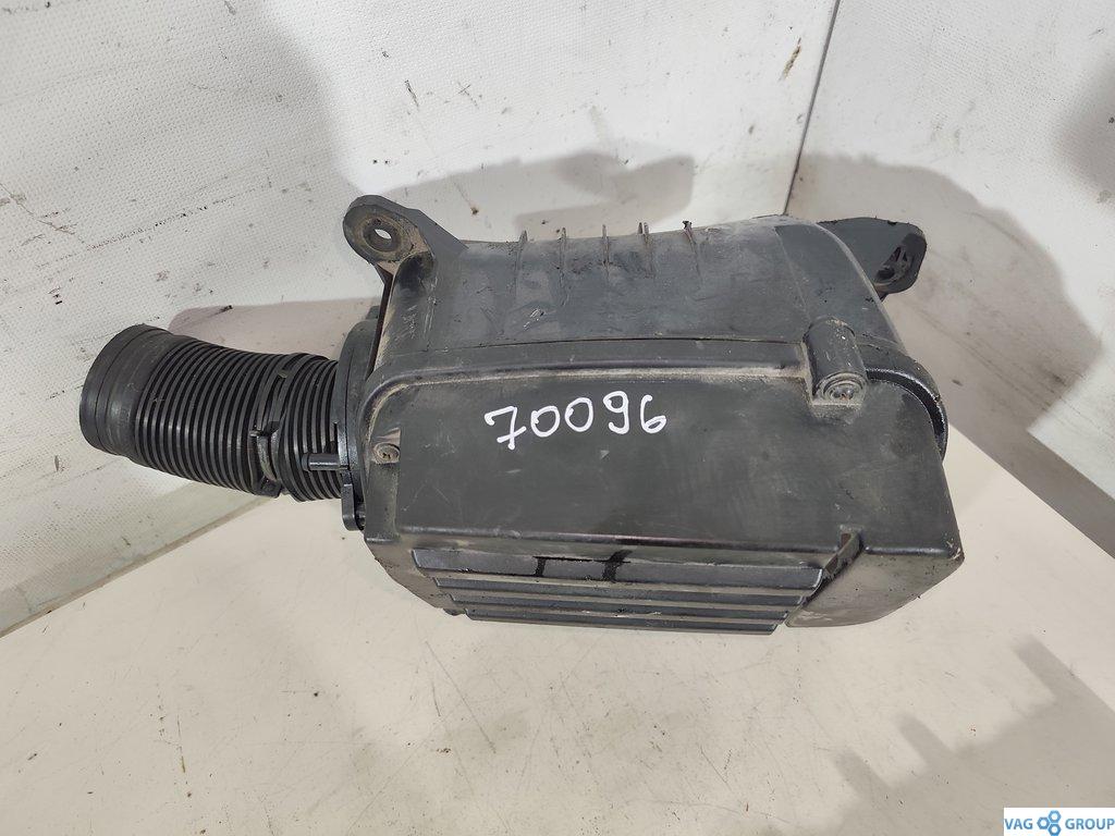 корпус воздушного фильтра Volkswagen Passat B6 2006, 2.0 л., FSI, бензин, седан, ., 3C0129607S - фото №1