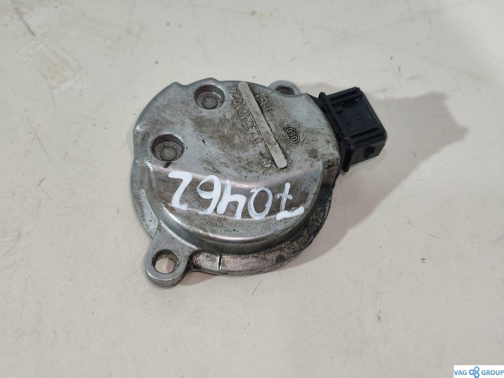 датчик распредвала Volkswagen Passat B5 1998, 1.8 л., бензин, седан, 058905161B, 0232101024 - фото №1