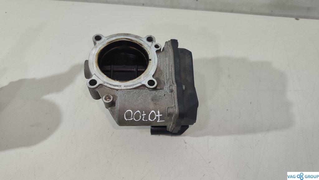 заслонка дроссельная Volkswagen Passat B6 2006, 2.0 л., бензин, седан, 06F133062E, 06F133062G, 06F133062J, 06F133062Q, 06F133062T, 06F133062AG