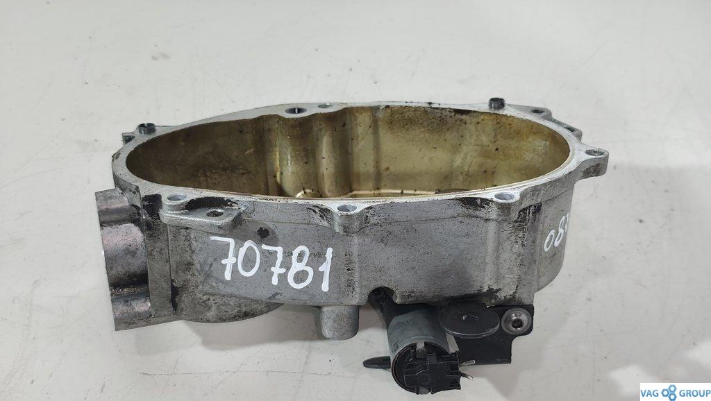 крышка распредвала Audi A4 B7 2006, 2.0 л., бензин, седан, 06F103530T, 06F103530P, 06F103530G, 06F103530, 06F103107B, 06F103107E