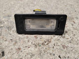 подсветка номера Audi A4 B8/8K 2009, 2.7 л., дизель, 8T0943021