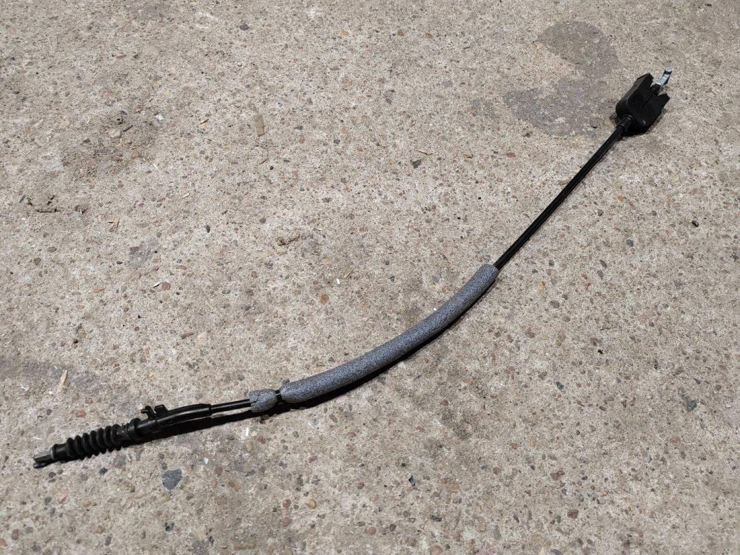 Трос двери задней Volkswagen Tiguan 1 поколение 2008, 2.0 л., дизель, 5N0837017A - фото №1